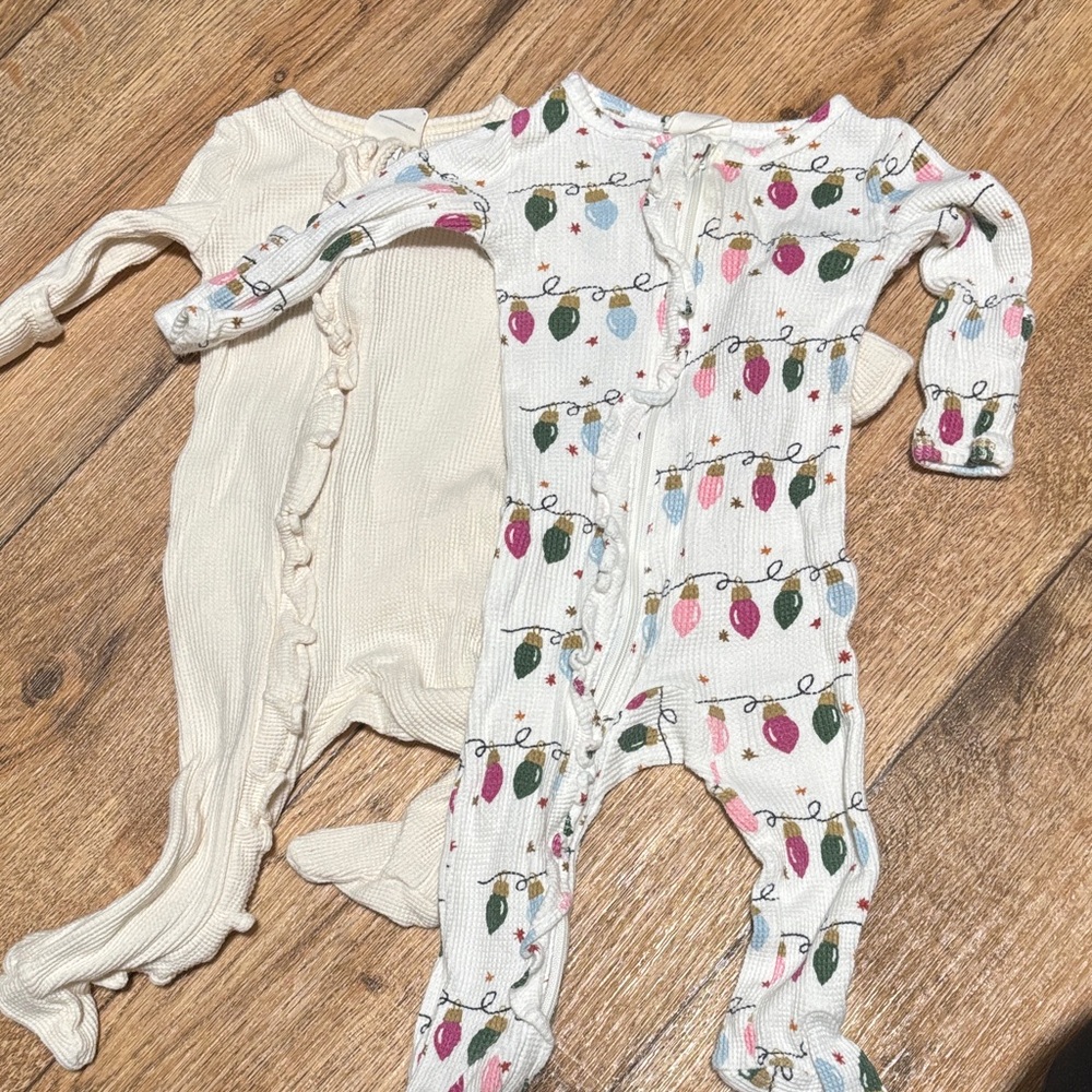 Kids Festive Lights and Cream Footies